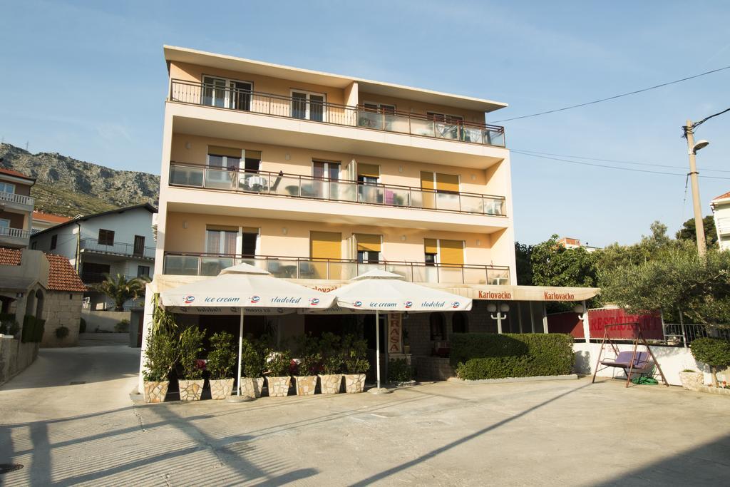 Apartments Croatia Omiš Екстериор снимка